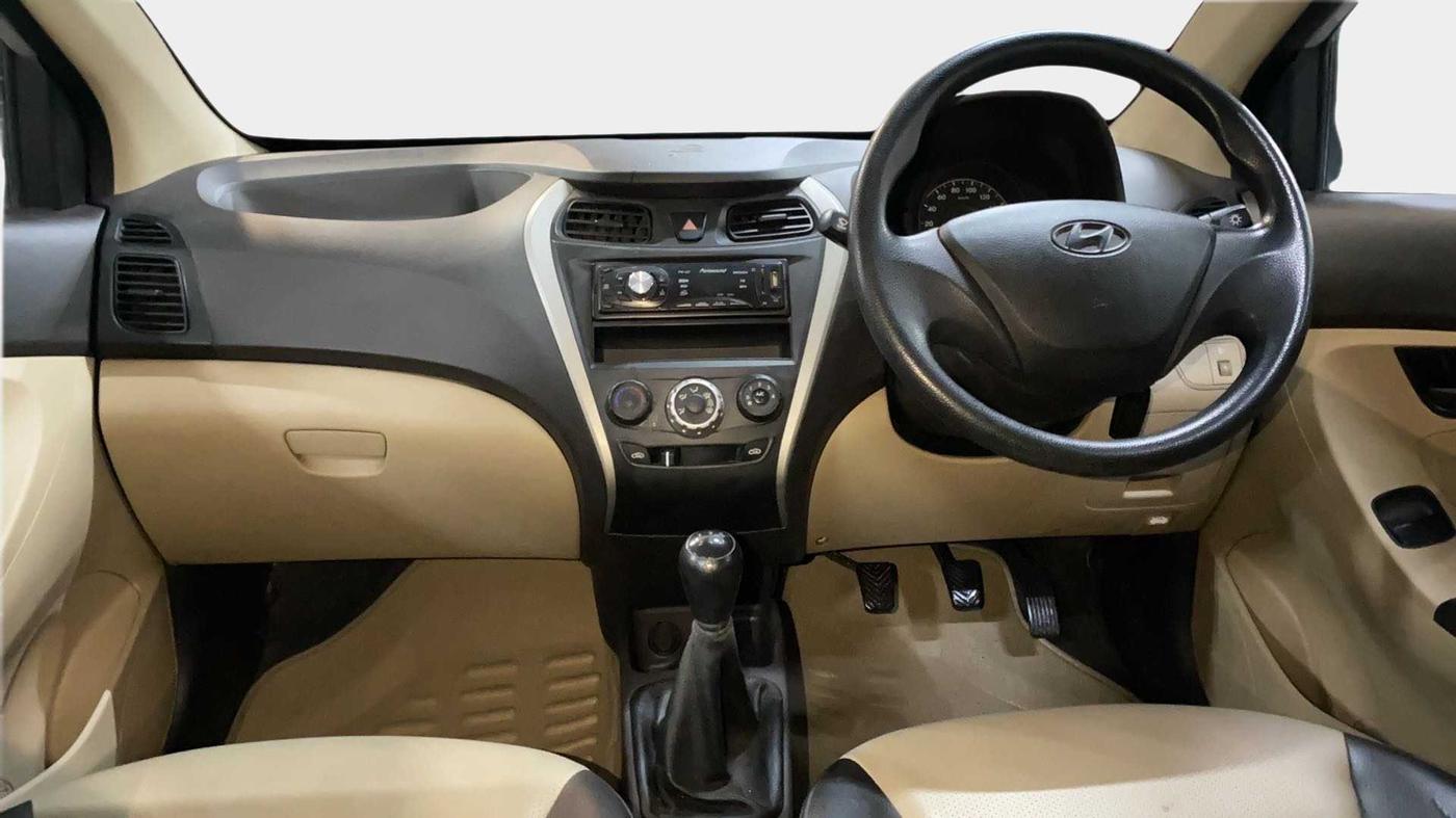 2016 Hyundai Eon ERA +, Petrol, Manual, 43,720 km, Dashboard