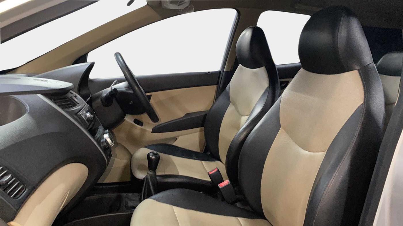 2016 Hyundai Eon ERA +, Petrol, Manual, 43,720 km, Right Side Front Door Cabin