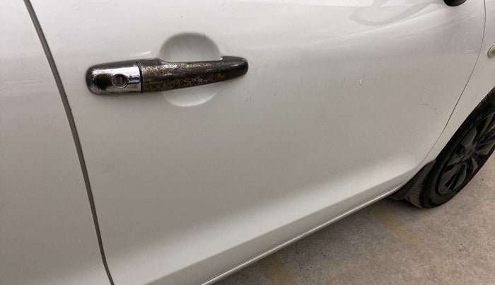 2016 Maruti Baleno SIGMA PETROL 1.2, Petrol, Manual, 38,258 km, Driver-side door - Chrome on handle has slight discoularation