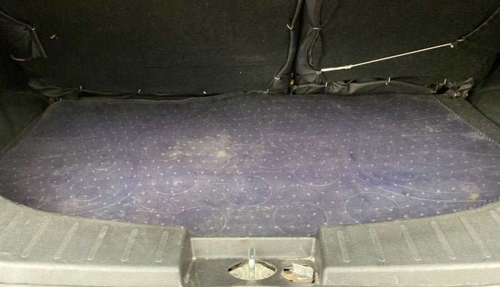 2017 Maruti Wagon R 1.0 VXI AMT, Petrol, Automatic, 71,796 km, Boot Inside