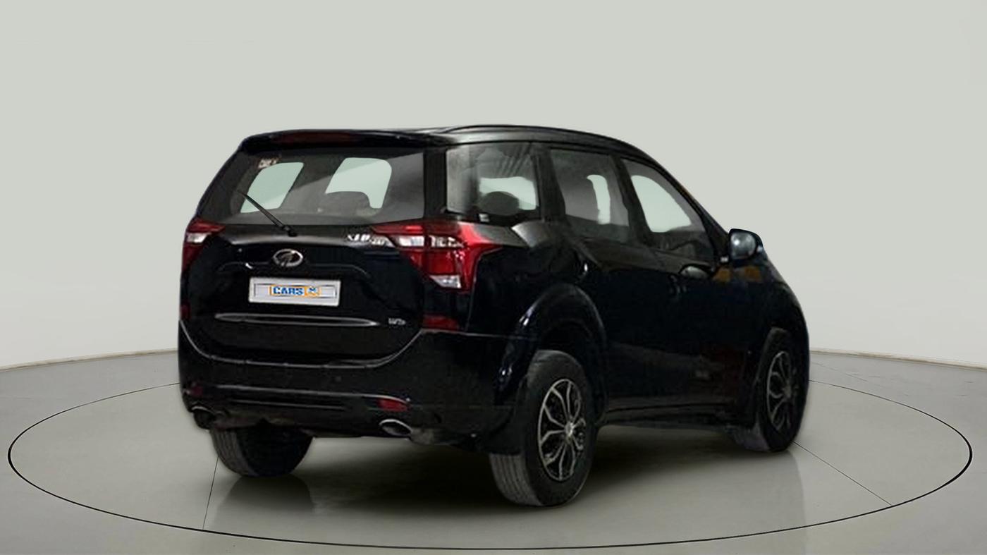 2019 Mahindra XUV500 W5, Diesel, Manual, 46,759 km, Right Back Diagonal