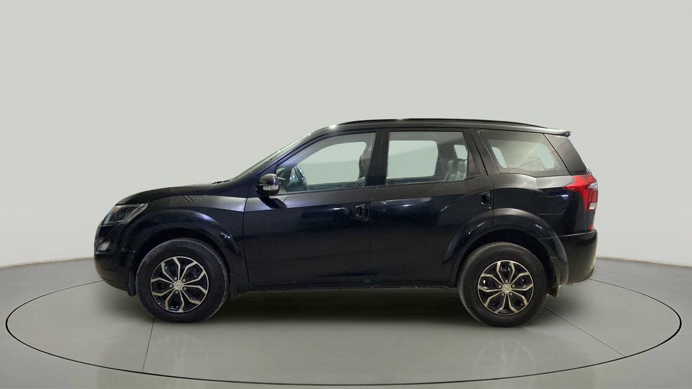 2019 Mahindra XUV500 W5, Diesel, Manual, 46,759 km, Left Side