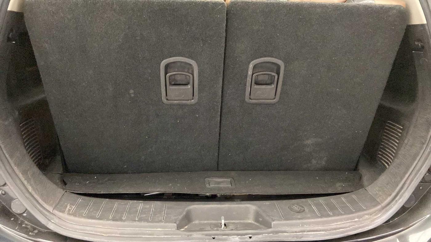 2019 Mahindra XUV500 W5, Diesel, Manual, 46,759 km, Boot Inside
