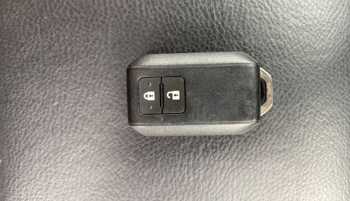 2018 Maruti Swift ZXI AMT, Petrol, Automatic, 29,886 km, Key Close Up