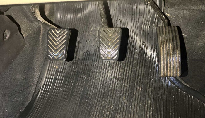 2013 Hyundai Eon MAGNA +, Petrol, Manual, 82,177 km, Pedals