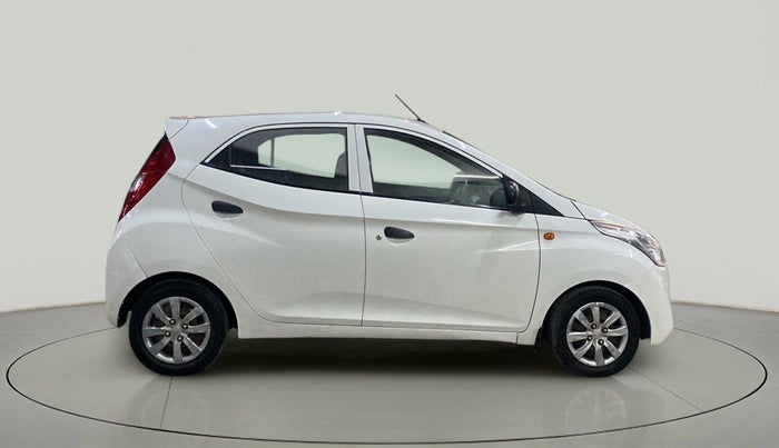 2013 Hyundai Eon MAGNA +, Petrol, Manual, 82,177 km, Right Side View