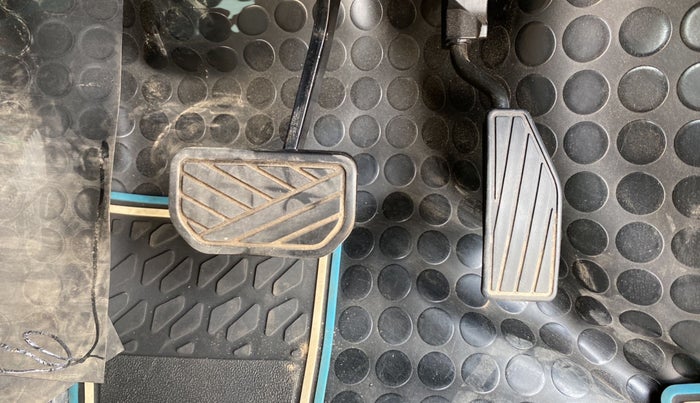 2019 Maruti New Wagon-R ZXI 1.2 AMT, Petrol, Automatic, 43,025 km, Pedals
