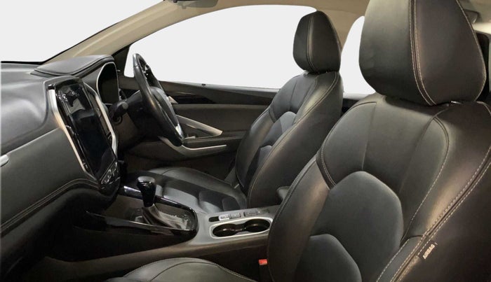 2019 MG HECTOR SHARP 1.5 DCT PETROL, Petrol, Automatic, 54,807 km, Right Side Front Door Cabin