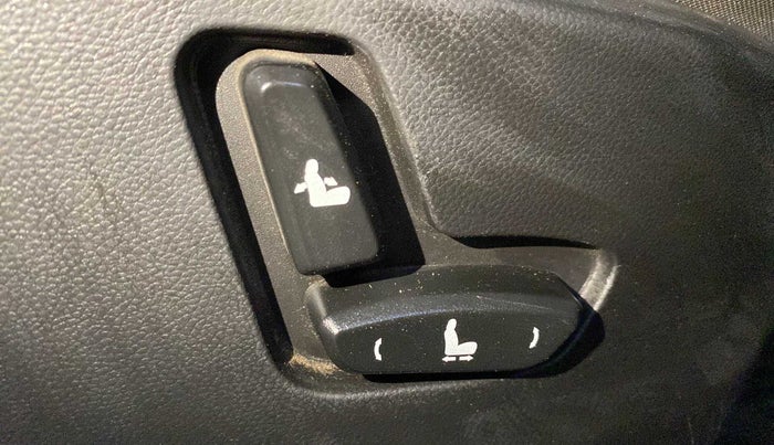 2019 MG HECTOR SHARP 1.5 DCT PETROL, Petrol, Automatic, 54,807 km, Driver Side Adjustment Panel