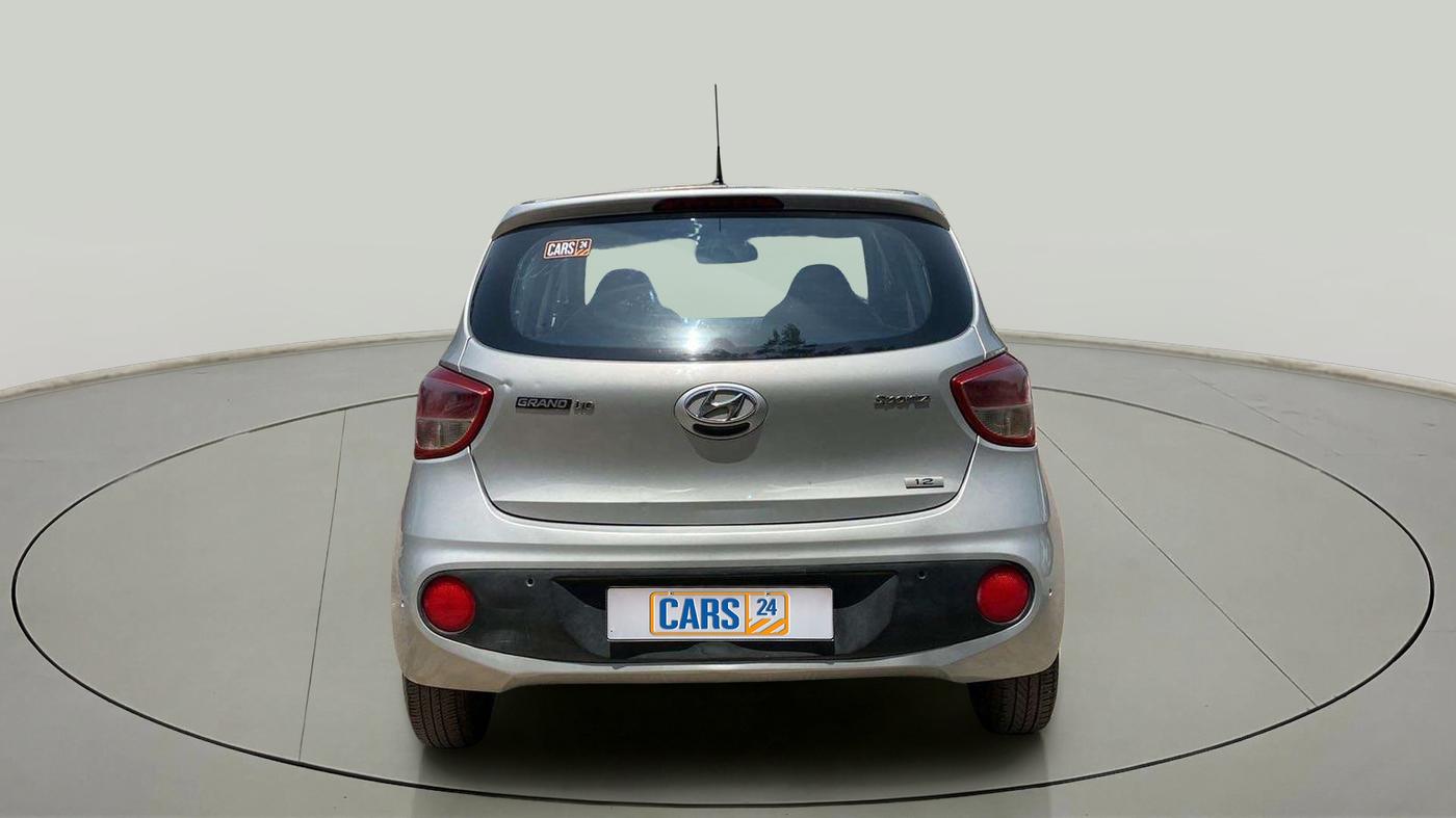 2017 Hyundai Grand i10 SPORTZ 1.2 KAPPA VTVT, Petrol, Manual, 1,23,352 km, Back/Rear
