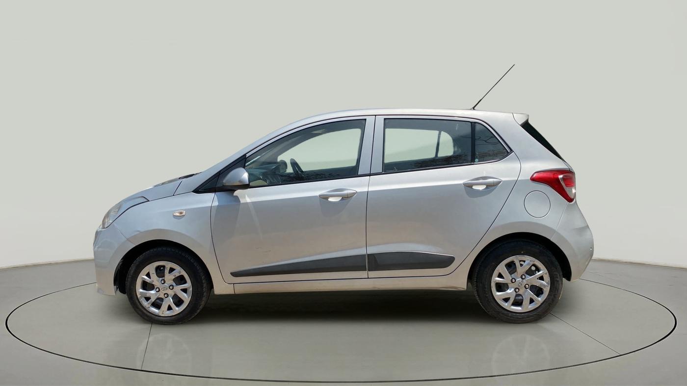 2017 Hyundai Grand i10 SPORTZ 1.2 KAPPA VTVT, Petrol, Manual, 1,23,352 km, Left Side