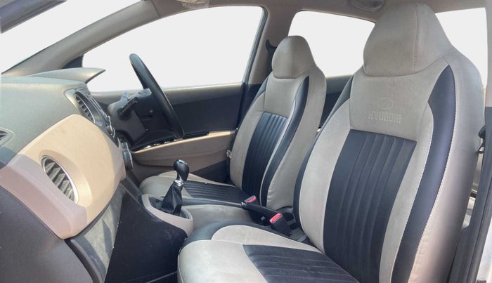 2015 Hyundai Xcent S (O) 1.2, CNG, Manual, 82,389 km, Right Side Front Door Cabin