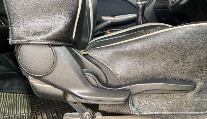 2021 Maruti Baleno ZETA PETROL 1.2, Petrol, Manual, 21,827 km, Driver Side Adjustment Panel