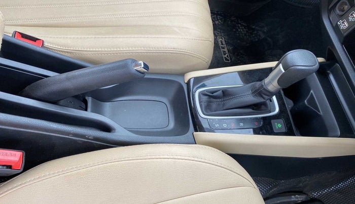 2022 Honda City 1.5L I-VTE V CVT, Petrol, Automatic, 17,703 km, Gear Lever