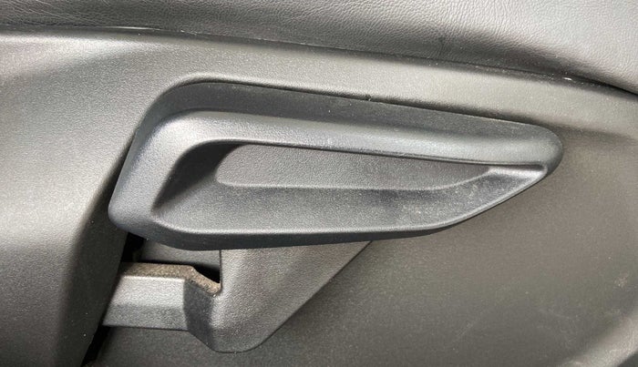 2022 Tata NEXON XZ PLUS PETROL SUNROOF, Petrol, Manual, 43,698 km, Driver Side Adjustment Panel