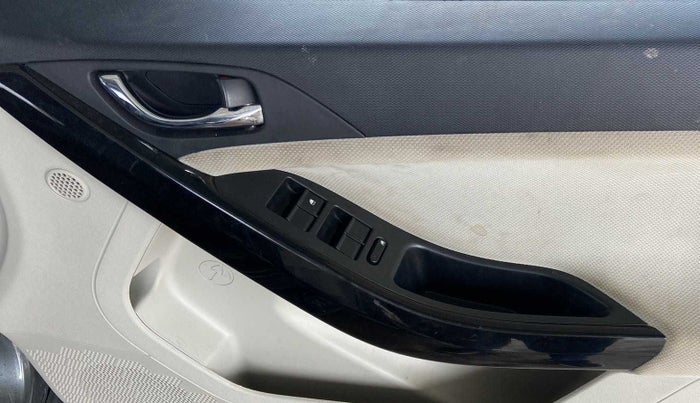 2022 Tata NEXON XZ PLUS PETROL SUNROOF, Petrol, Manual, 43,698 km, Driver Side Door Panels Control