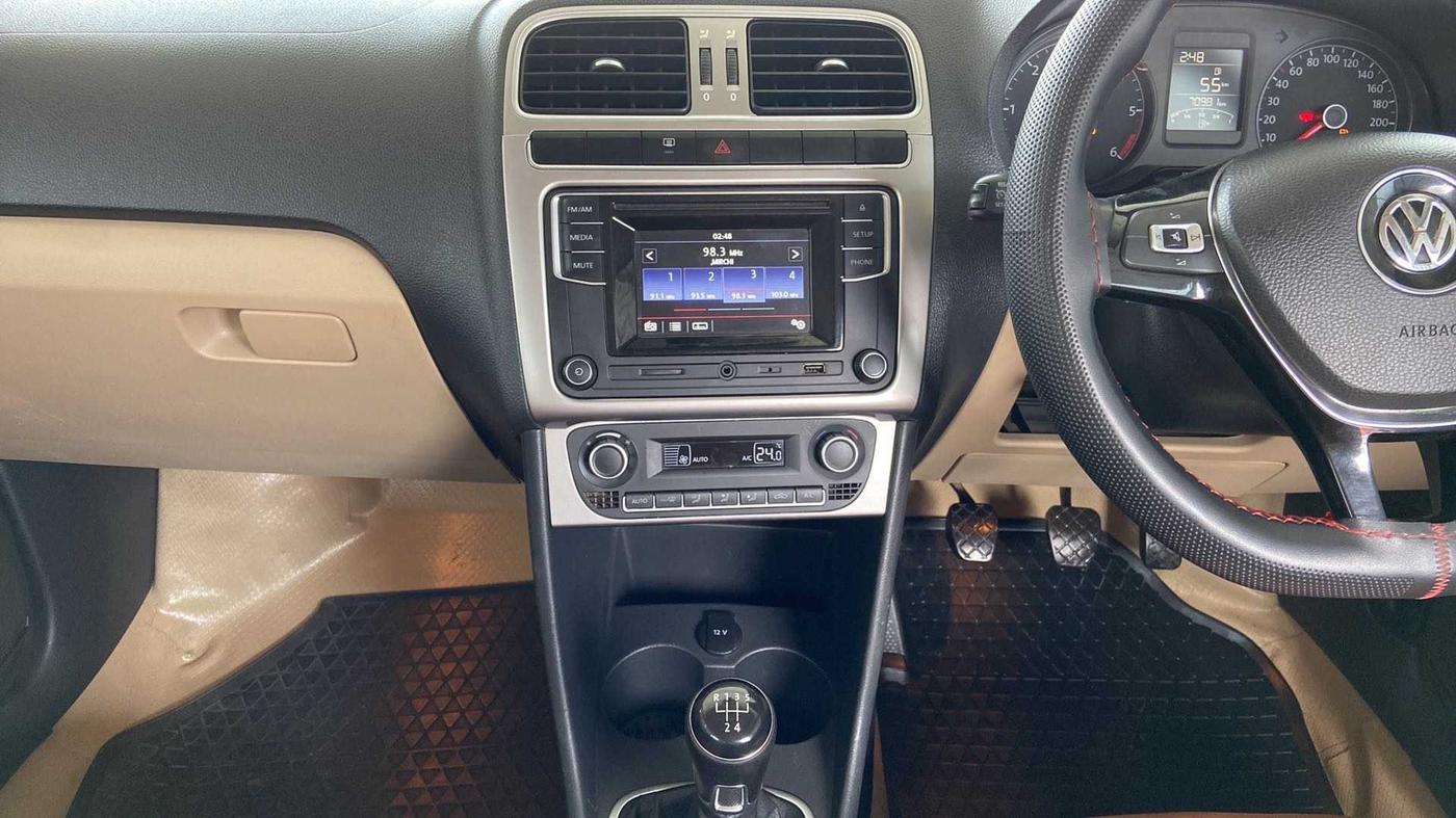 2016 Volkswagen Polo HIGHLINE1.5L, Diesel, Manual, 71,000 km, Air Conditioner