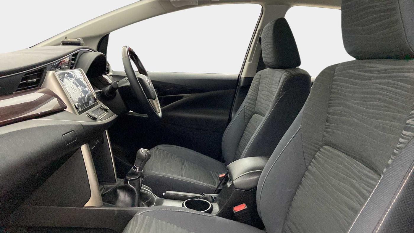 2022 Toyota Innova Crysta 2.7 VX 7 STR, Petrol, Manual, 6,489 km, Right Side Front Door Cabin