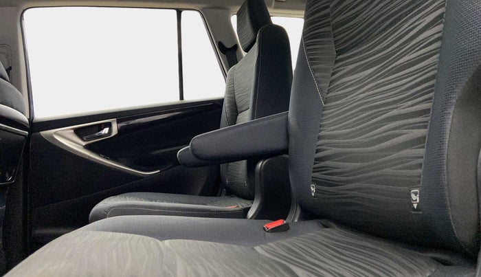 2022 Toyota Innova Crysta 2.7 VX 7 STR, Petrol, Manual, 6,489 km, Right Side Rear Door Cabin