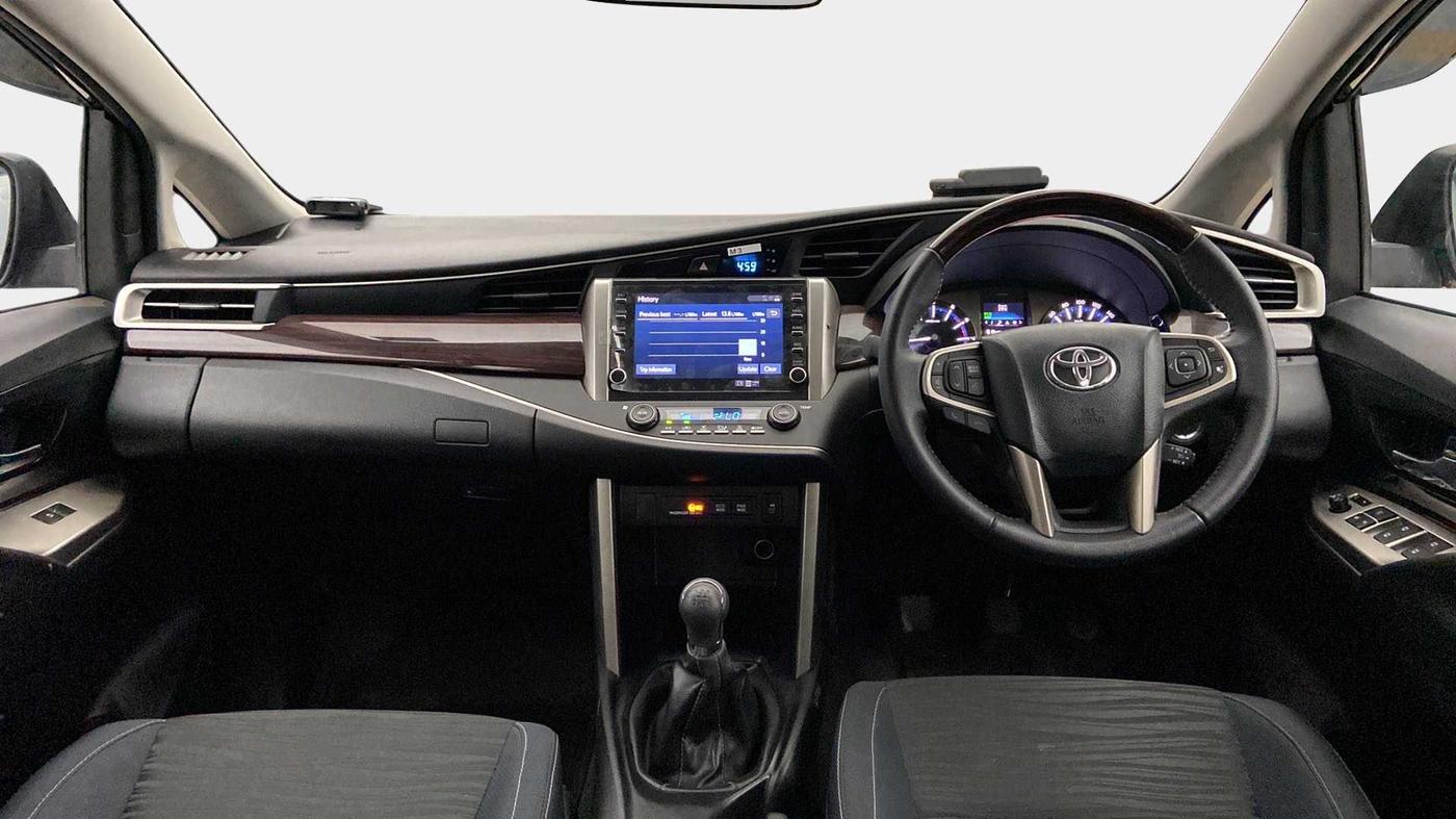 2022 Toyota Innova Crysta 2.7 VX 7 STR, Petrol, Manual, 6,489 km, Dashboard