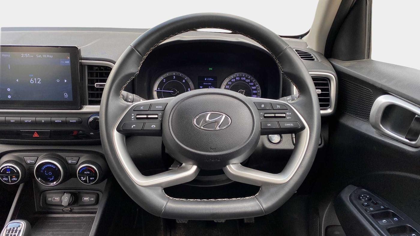 2022 Hyundai VENUE SX (O) 1.5 CRDI, Diesel, Manual, 14,280 km, Steering Wheel Close Up