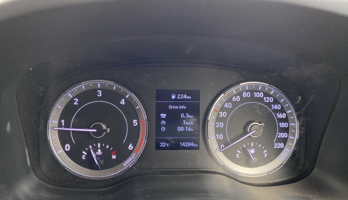 2022 Hyundai VENUE SX (O) 1.5 CRDI, Diesel, Manual, 14,280 km, Odometer Image