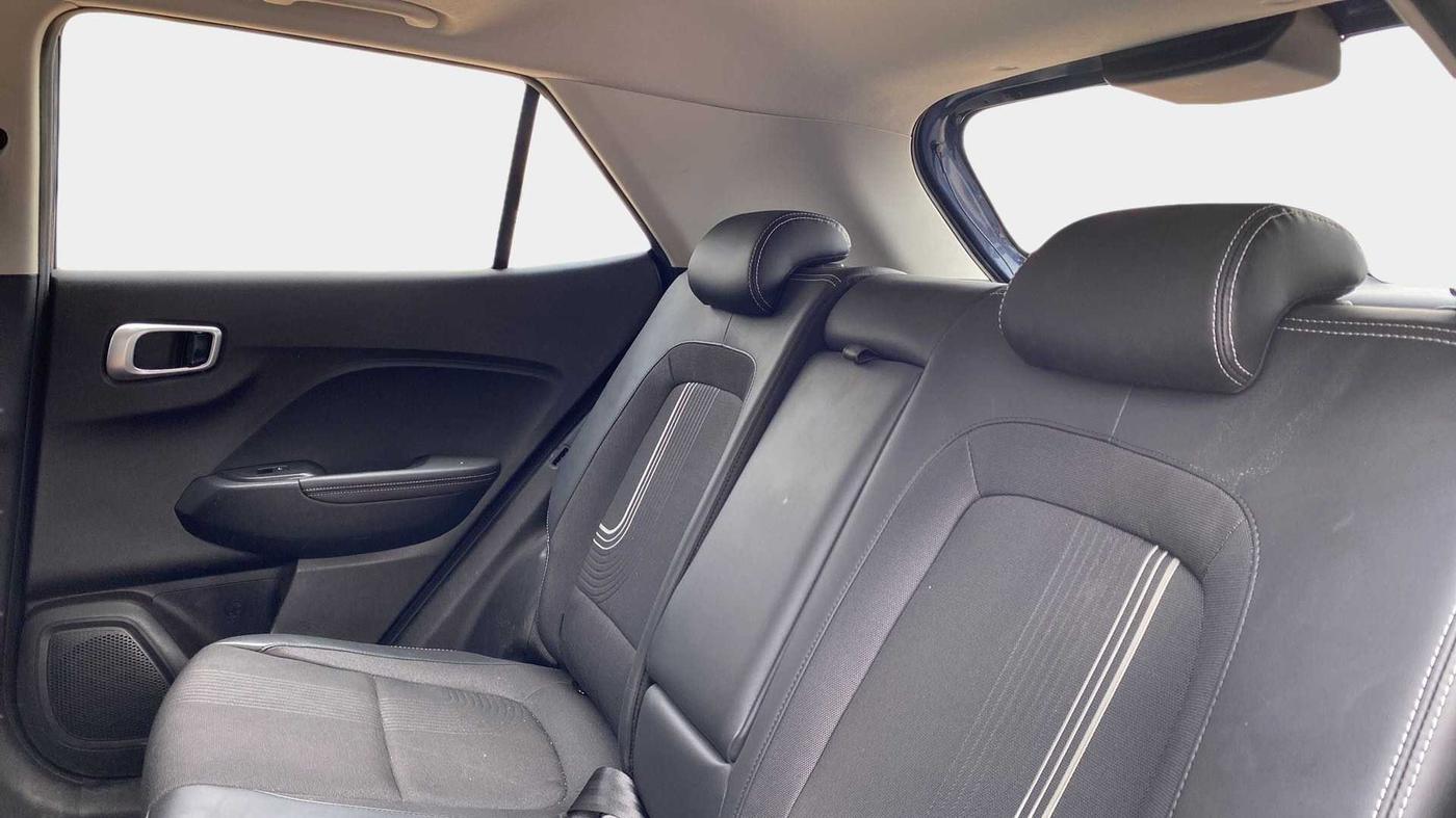 2022 Hyundai VENUE SX (O) 1.5 CRDI, Diesel, Manual, 14,280 km, Right Side Rear Door Cabin