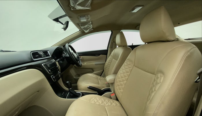 2018 Maruti Ciaz DELTA 1.4 VVT AT, Petrol, Automatic, 87,351 km, Right Side Front Door Cabin