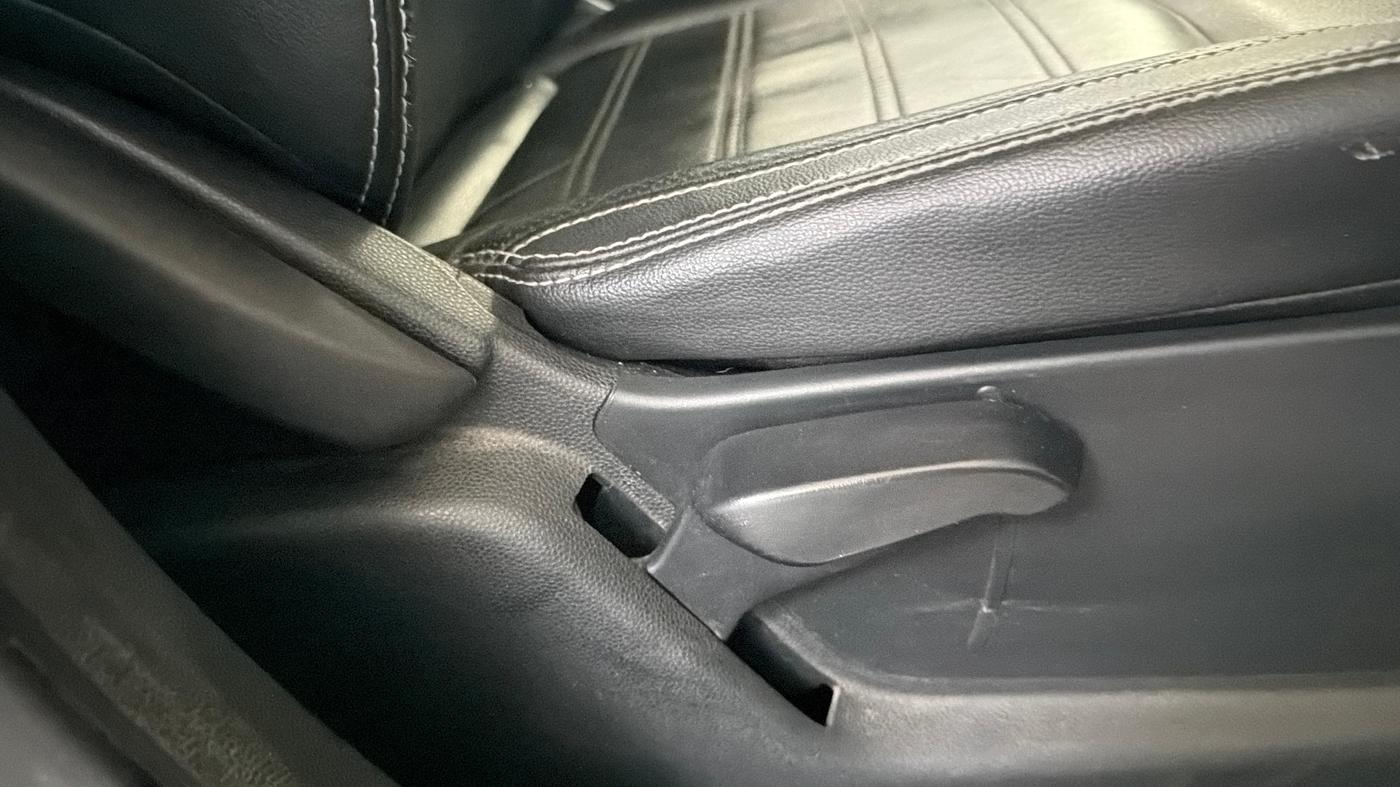 2019 Ford Ecosport TITANIUM + 1.5L PETROL AT, Petrol, Automatic, 43,554 km, Driver Side Adjustment Panel