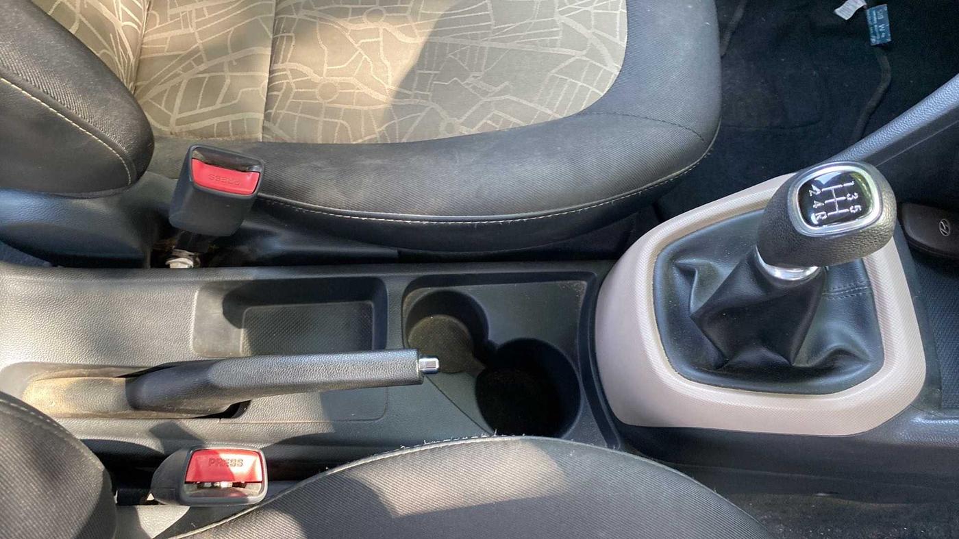 2014 Hyundai Grand i10 SPORTZ 1.2 KAPPA VTVT, Petrol, Manual, 41,442 km, Gear Lever