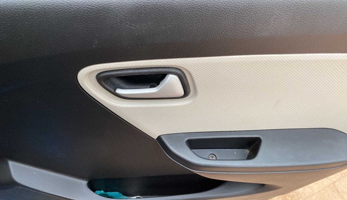 2021 Maruti Alto LXI, Petrol, Manual, 6,820 km, Driver Side Door Panels Control