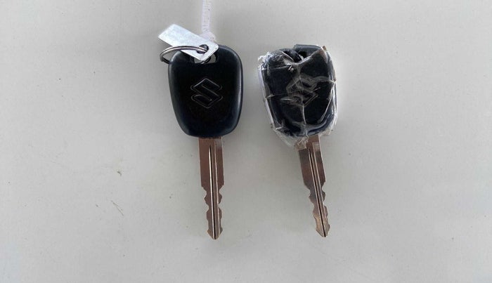 2019 Maruti Alto LXI CNG, CNG, Manual, 55,197 km, Key Close Up