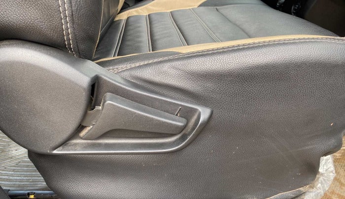2021 Maruti S PRESSO VXI+, Petrol, Manual, 31,247 km, Driver Side Adjustment Panel