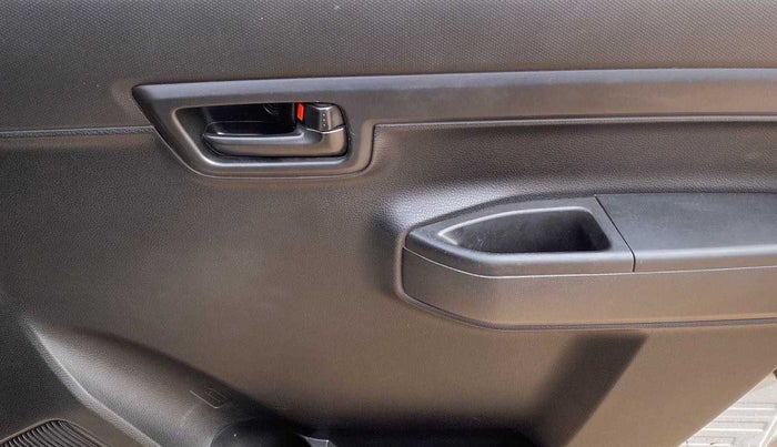 2021 Maruti S PRESSO VXI+, Petrol, Manual, 31,247 km, Driver Side Door Panels Control