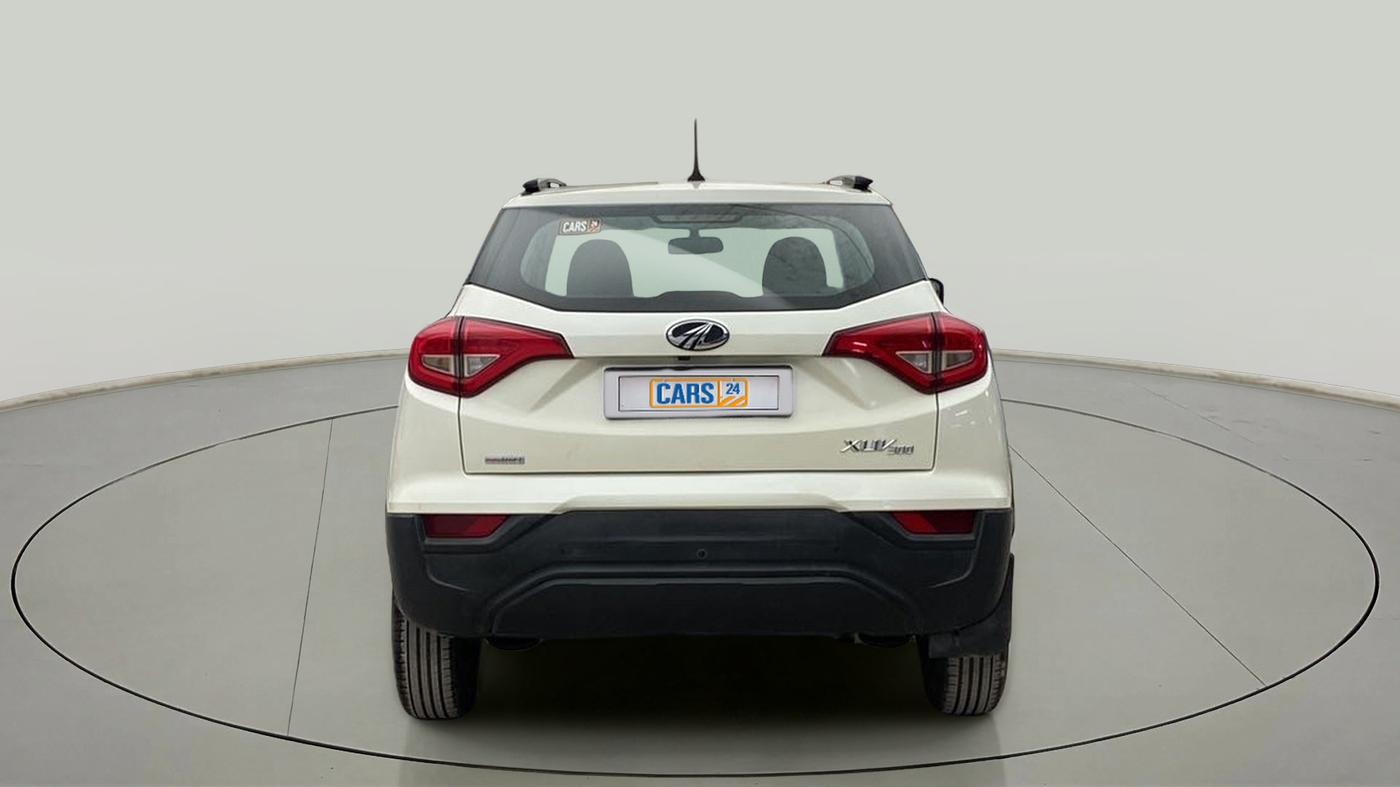 2022 Mahindra XUV300 W6 1.2 PETROL AMT, Petrol, Automatic, 16,432 km, Back/Rear