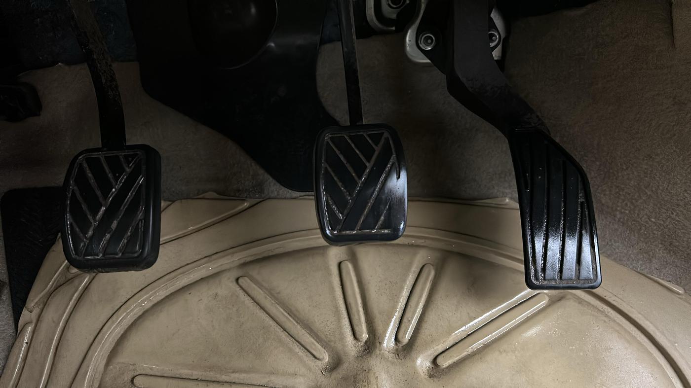 2015 Maruti Ciaz VXI, Petrol, Manual, 56,232 km, Pedals