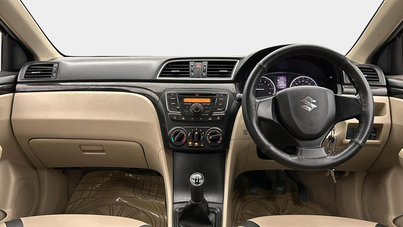 2015 Maruti Ciaz VXI, Petrol, Manual, 56,232 km, Dashboard