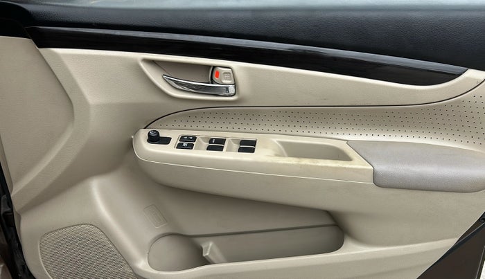 2015 Maruti Ciaz VXI, Petrol, Manual, 56,232 km, Driver Side Door Panels Control