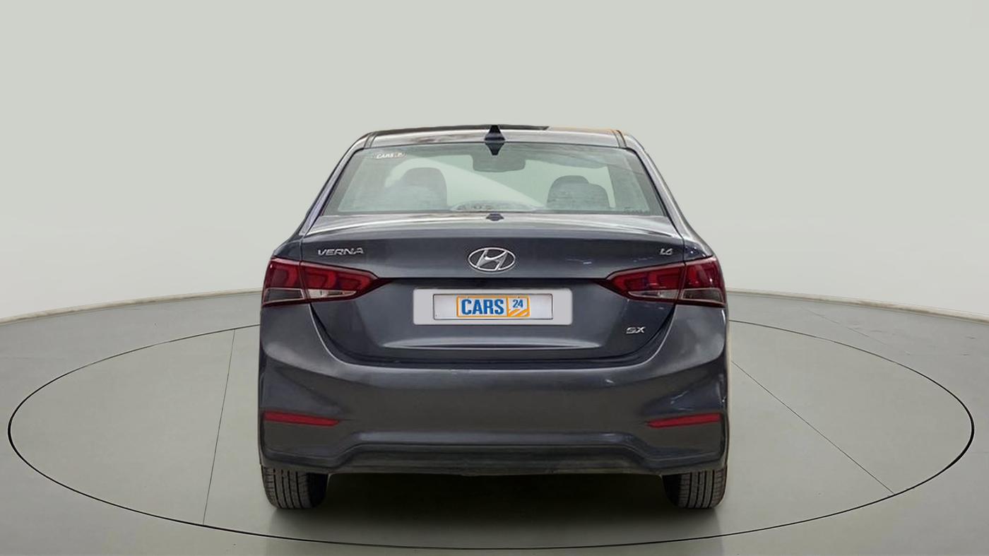 2018 Hyundai Verna 1.6 VTVT SX (O) AT, Petrol, Automatic, 53,602 km, Back/Rear