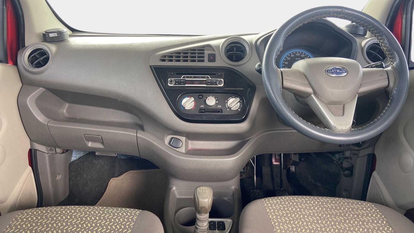 2016 Datsun Redi Go T (O), Petrol, Manual, 46,994 km, Dashboard