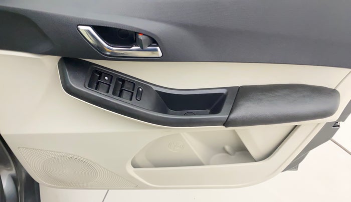 2023 Tata Tiago XZA PLUS PETROL, Petrol, Automatic, 7,563 km, Driver Side Door Panels Control