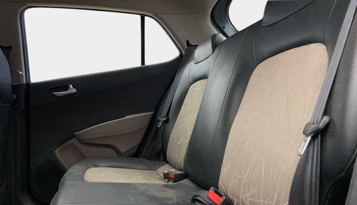 2020 Hyundai Grand i10 SPORTZ 1.2 KAPPA VTVT, Petrol, Manual, 22,924 km, Right Side Rear Door Cabin