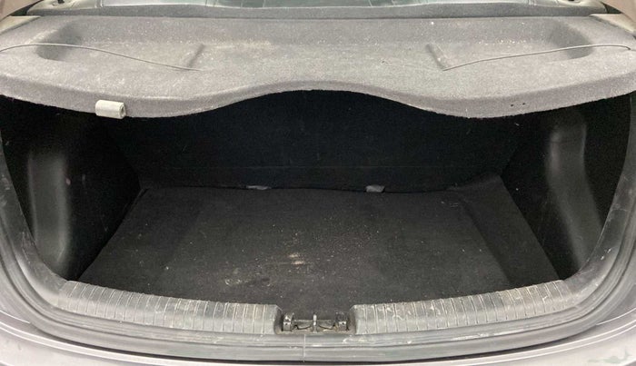2020 Hyundai Grand i10 SPORTZ 1.2 KAPPA VTVT, Petrol, Manual, 22,924 km, Boot Inside