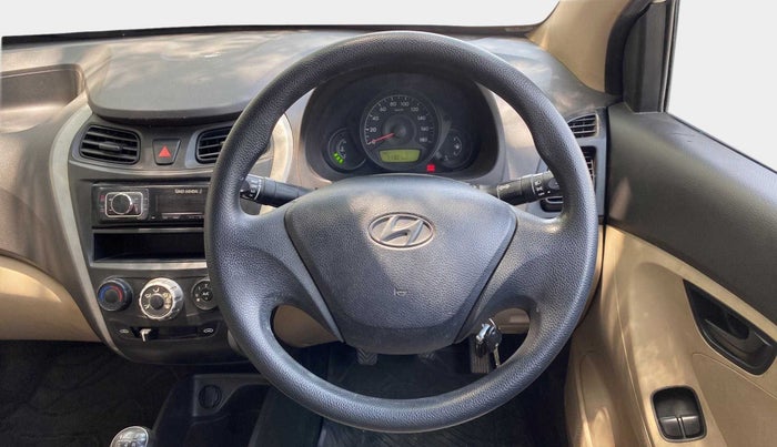 2014 Hyundai Eon ERA +, Petrol, Manual, 71,449 km, Steering Wheel Close Up