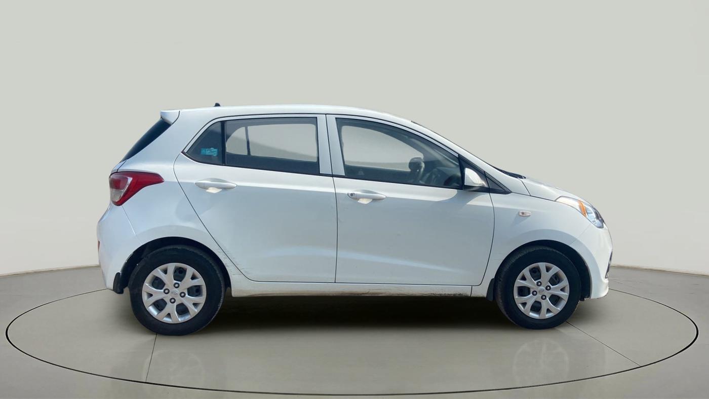 2014 Hyundai Grand i10 MAGNA 1.2 KAPPA VTVT, Petrol, Manual, 45,524 km, Right Side View