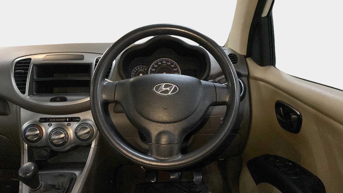 2012 Hyundai i10 MAGNA 1.2, Petrol, Manual, 41,198 km, Steering Wheel Close Up