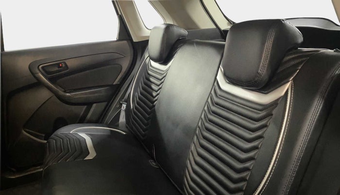 2021 Maruti Vitara Brezza VXI, Petrol, Manual, 11,156 km, Right Side Rear Door Cabin