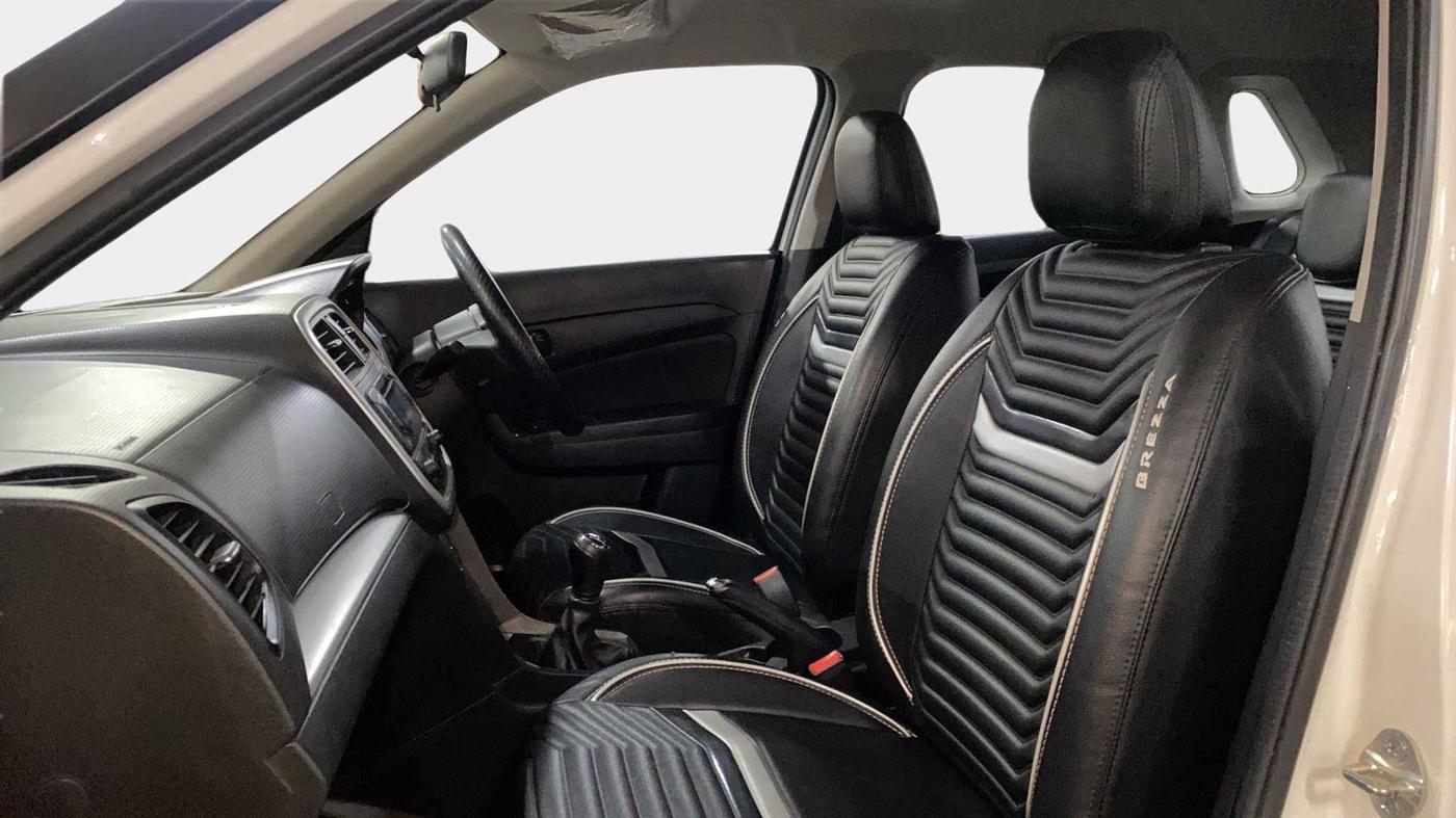 2021 Maruti Vitara Brezza VXI, Petrol, Manual, 11,156 km, Right Side Front Door Cabin