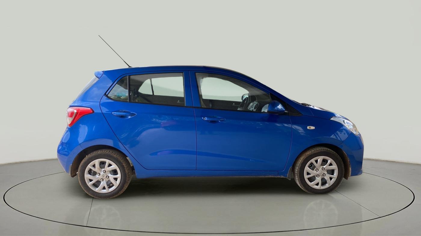 2017 Hyundai Grand i10 SPORTZ 1.2 KAPPA VTVT, CNG, Manual, 40,393 km, Right Side View