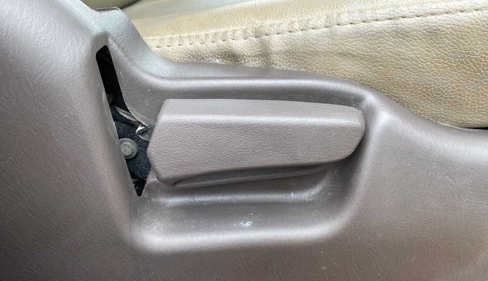 2012 Maruti Zen Estilo VXI, Petrol, Manual, 8,260 km, Driver Side Adjustment Panel